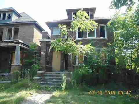 4400 St Clair (1)_m.jpg